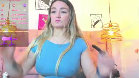 Snapshot of _antonella_11 chatting on 14, 7, 2026 _antonella_11 online show from 14, 7, 2026