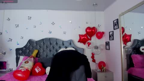 antonnela online show from 22, 2, 2025