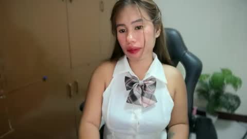 Snapshot of _ashley27 chatting on 19, 6, 2026 Angie online show from 19, 6, 2026