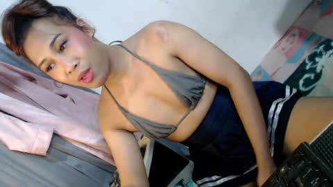 _asiancutie online show from 10, 6, 2026