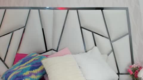 Aura online show from 14, 1, 2026