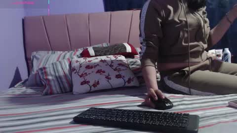 _boombom__ online show from 12, 2, 2026