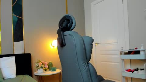 Stella online show from 24, 2, 2025