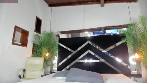 Candy online show from 4, 3, 2025