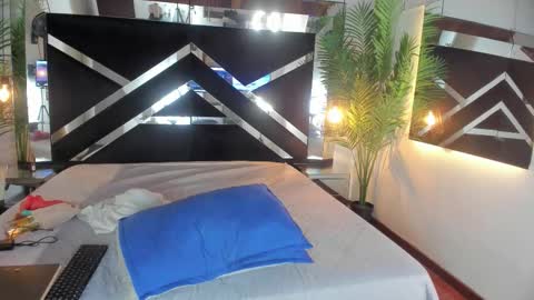 Candy online show from 14, 9, 2025