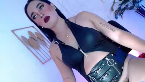 Caroline online show from 2, 10, 2025