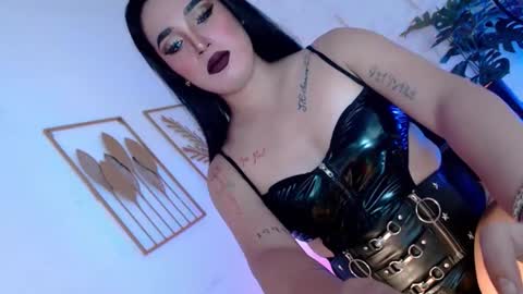 Caroline online show from 14, 10, 2025