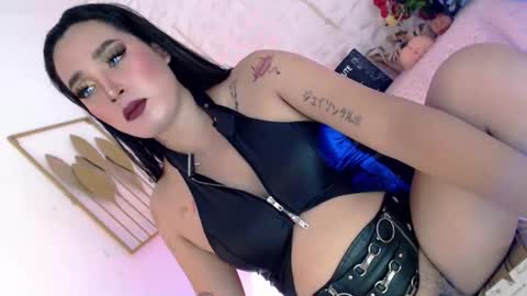 Caroline online show from 8, 2, 2026