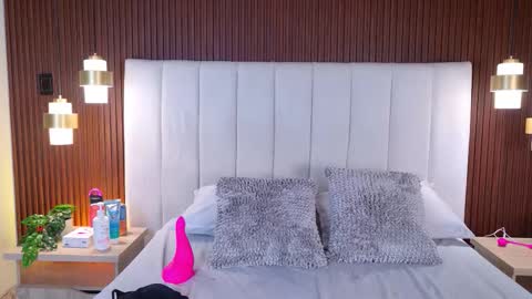 Snapshot of _cate_ chatting on 20, 2, 2026 _cate_ online show from 20, 2, 2026