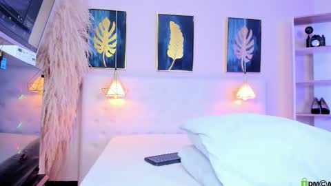 _cinnamon_star online show from 19, 9, 2025