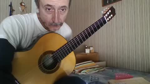 Snapshot of _col_t chatting on 18, 6, 2026 I hate social media Odio las redes sociales online show from 18, 6, 2026