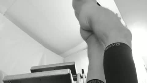 Snapshot of _craftsman chatting on 9, 10, 2025 _craftsman online show from 9, 10, 2025