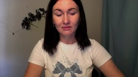 Snapshot of _cutie_and_shy_ chatting on 18, 6, 2026 _cutie_and_shy_ online show from 18, 6, 2026