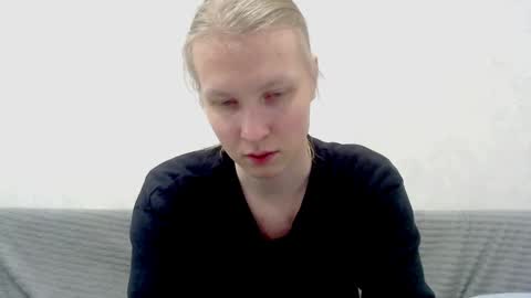 Snapshot of _dash_ chatting on 12, 1, 2025 Tony online show from 12, 1, 2025