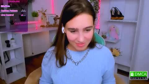 Lizzy  online show from 17, 11, 2025