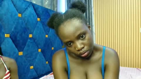 Snapshot of _elinah chatting on 30, 11, 2025 Elinah online show from 30, 11, 2025