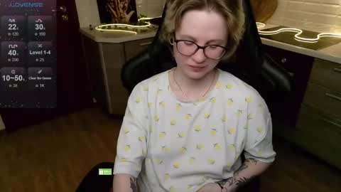 chloue and Gretta online show from 21, 5, 2026