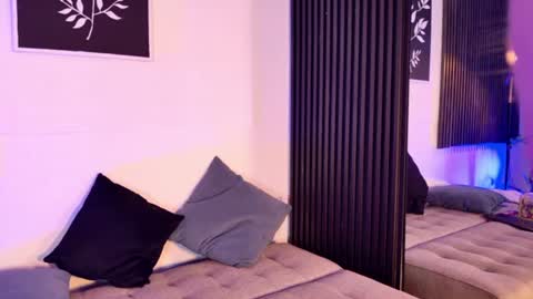 _emily_gill_ online show from 10, 6, 2026