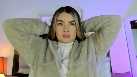 Isabella online show from 9, 10, 2025