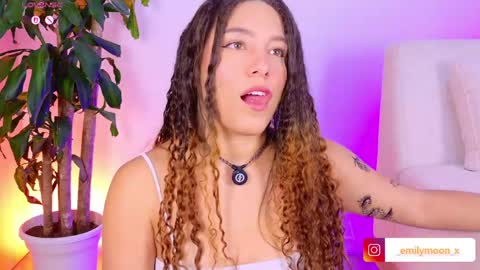 Snapshot of _emilymoon_x chatting on 16, 4, 2026 Emi online show from 16, 4, 2026