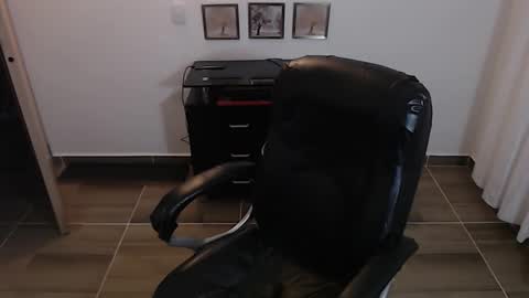 Emma online show from 21, 12, 2025