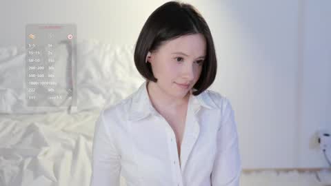 Snapshot of _female_essence_ chatting on 29, 1, 2025 Essie online show from 29, 1, 2025