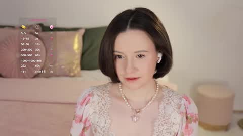 Snapshot of _female_essence_ chatting on 26, 2, 2025 Essie online show from 26, 2, 2025