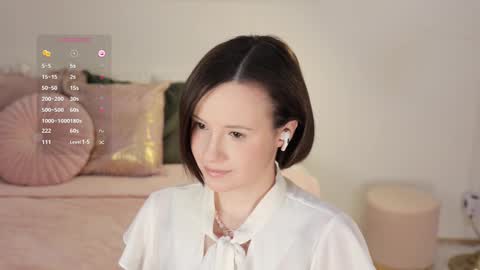 Snapshot of _female_essence_ chatting on 27, 2, 2025 Essie online show from 27, 2, 2025