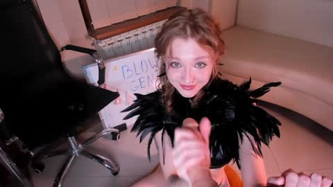 Lola 3  online show from 7, 2, 2025