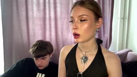 Kaithie and Jessie online show from 8, 7, 2026