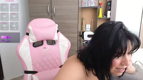 we are hot friends online show from 20, 1, 2025