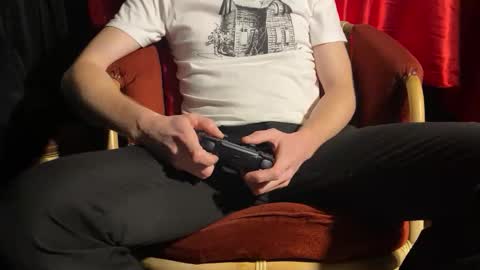 Snapshot of _goodknight chatting on 5, 11, 2025 GOODKNIGHT online show from 5, 11, 2025