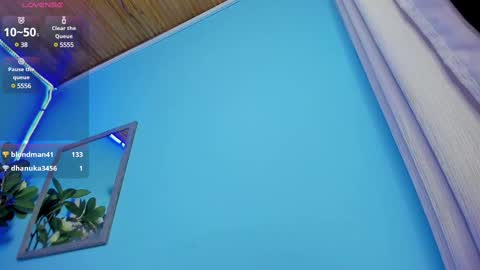 Mathews online show from 4, 3, 2025