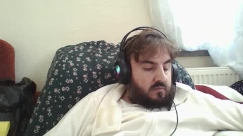  hasanhz.  online show from 18, 12, 2025