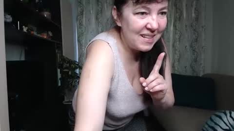 Snapshot of _illusion_ chatting on 30, 9, 2025 Illusion online show from 30, 9, 2025