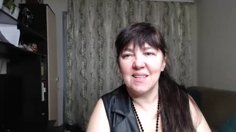 Snapshot of _illusion_ chatting on 7, 11, 2025 Illusion online show from 7, 11, 2025