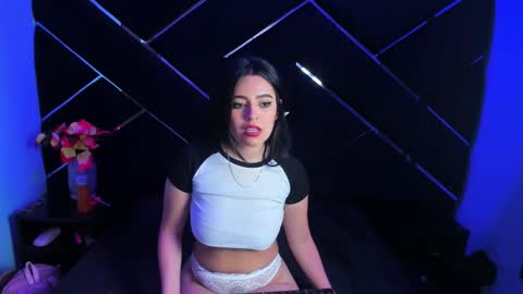 Isabella Moon online show from 25, 11, 2025