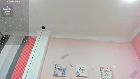 J A D E online show from 17, 11, 2025