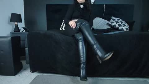 Snapshot of _jade_16 chatting on 20, 10, 2025 Miss Jade online show from 20, 10, 2025