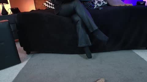 Snapshot of _jade_16 chatting on 21, 10, 2025 Miss Jade online show from 21, 10, 2025
