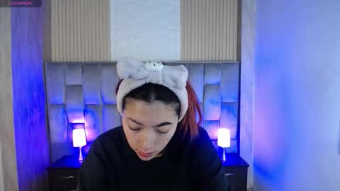 Mia online show from 3, 11, 2025