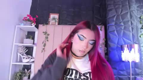 Mia online show from 12, 2, 2026