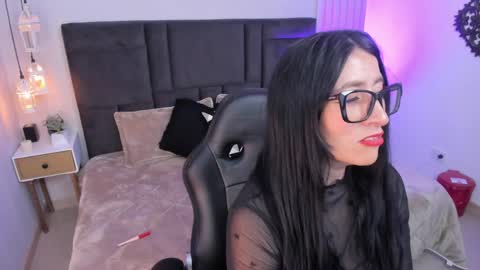 Kiraaaa 0 online show from 12, 4, 2026