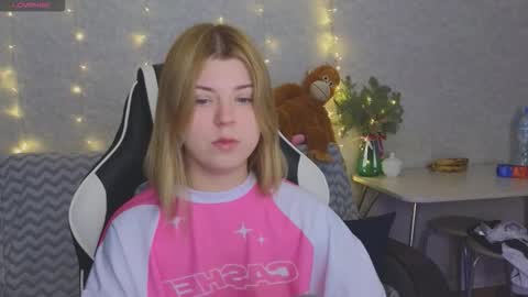 Molly   Emily online show from 28, 2, 2026