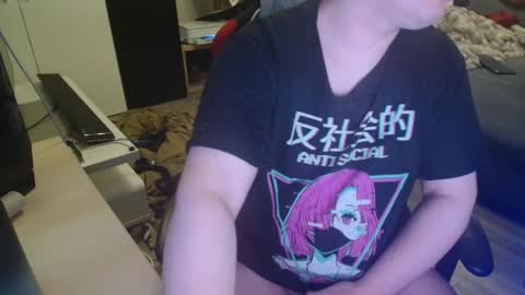 Snapshot of _kitsu_ chatting on 17, 2, 2025 _kitsu_ online show from 17, 2, 2025