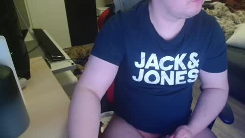 Snapshot of _kitsu_ chatting on 23, 2, 2025 _kitsu_ online show from 23, 2, 2025