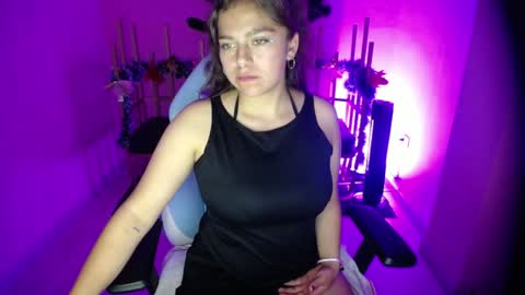 _kitten_1 online show from 6, 1, 2025