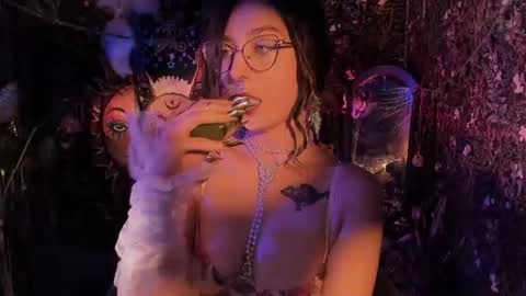 Lady Luna online show from 30, 7, 2026
