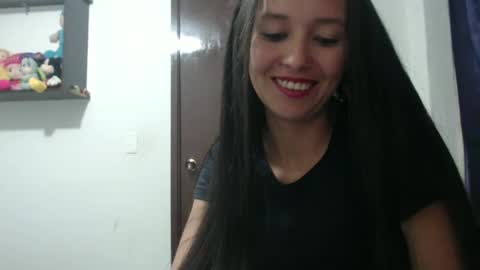 Lauren 3 online show from 9, 9, 2025