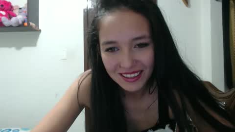 Lauren 3 online show from 1, 12, 2025